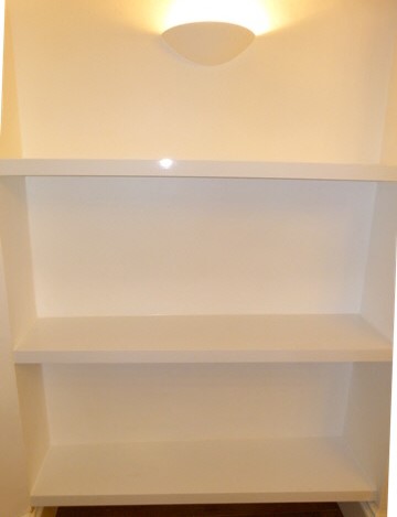 high gloss shelves fitted